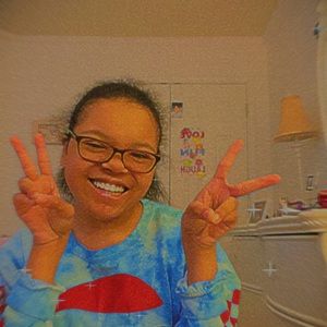 Meet your Posher, Leah